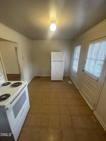 $950 | 429 Rose Lane, Raleigh, NC 27610