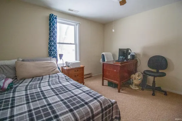 $155,000 | 225 Angling Road, Farmland, IN 47340