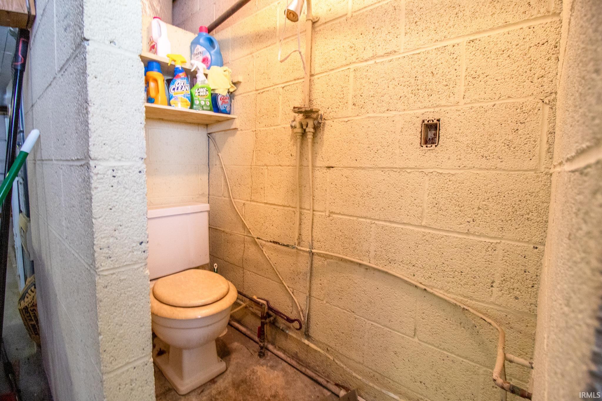 225 Angling Road Farmland, IN 47340 - Photo 24 of 25