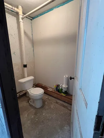 $110,000 | 810 East Main Street, Jasonville, IN 47438