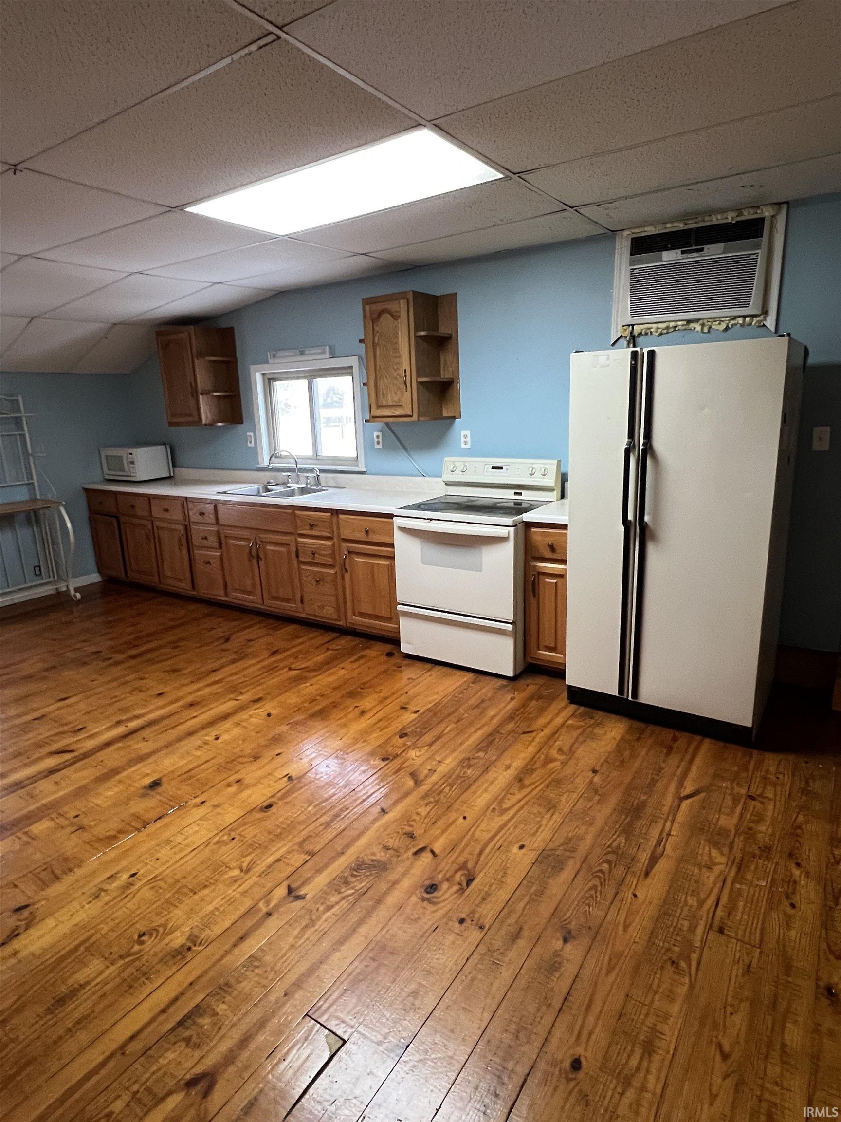 810 East Main Street Jasonville, IN 47438 - Photo 5 of 20