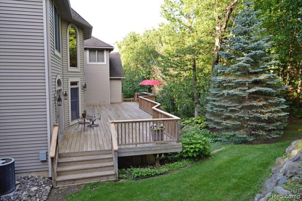 5159 Mountain Road Brighton, MI 48116 - Photo 29 of 31 28DSC_3379.jpg