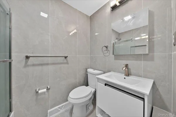 $660,000 | 111-57 166th Street | Jamaica