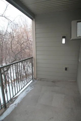 $1,595 | 2160 Ridge Drive, Unit 21, St. Louis Park, MN 55416