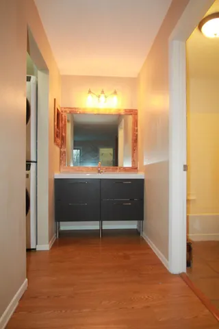 $1,595 | 2160 Ridge Drive, Unit 21, St. Louis Park, MN 55416