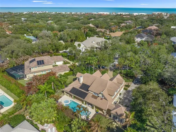 $1,995,000 | 681 North Tomahawk Trail, Vero Beach, FL 32963