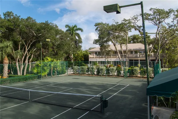 $1,995,000 | 681 North Tomahawk Trail, Vero Beach, FL 32963