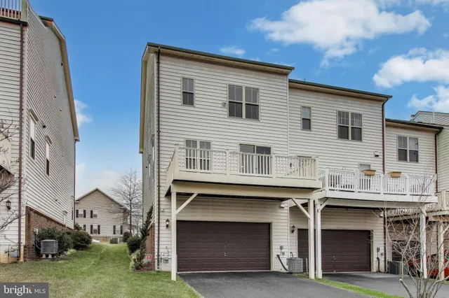 $3,500 | 13220 Tivoli Lake Boulevard, Silver Spring, MD 20906