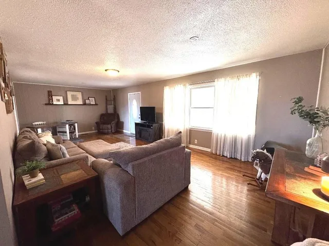 $294,000 | 17629 Key Avenue, Pattonsburg, MO 64670