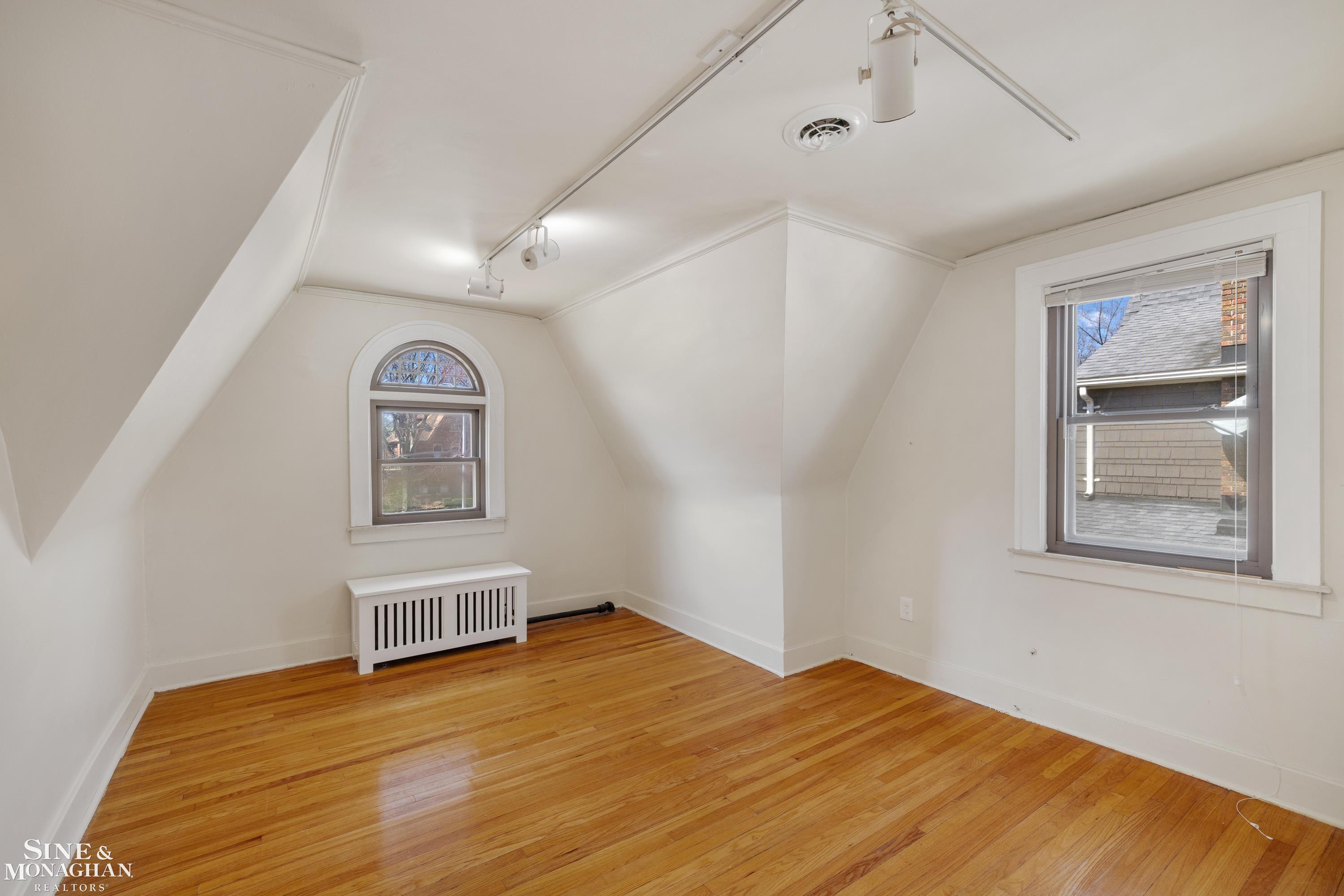 1410 Yorkshire Road Grosse Pointe Park, MI 48230 - Photo 33 of 72