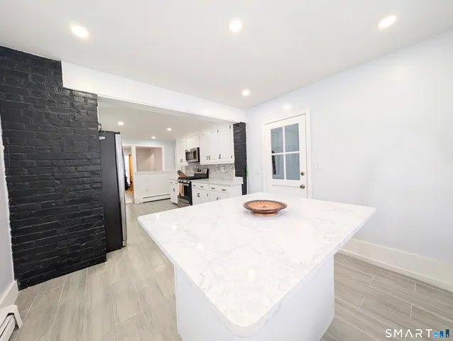 $499,000 | 170 Edgewood Street, Stratford, CT 06615