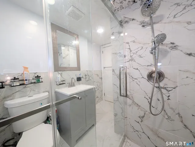 $499,000 | 170 Edgewood Street, Stratford, CT 06615