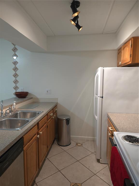 12760 Indian Rocks Road, Unit 306 Largo, FL 33774 - Photo 3 of 10