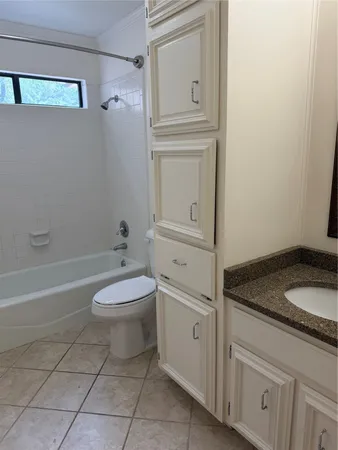 $2,800 | 611 Rolling Green Drive, Lakeway, TX 78734