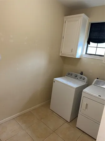 $2,800 | 611 Rolling Green Drive, Lakeway, TX 78734