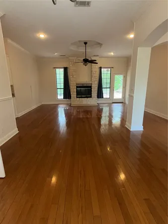 $2,800 | 611 Rolling Green Drive, Lakeway, TX 78734