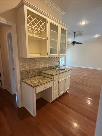 $2,800 | 611 Rolling Green Drive, Lakeway, TX 78734