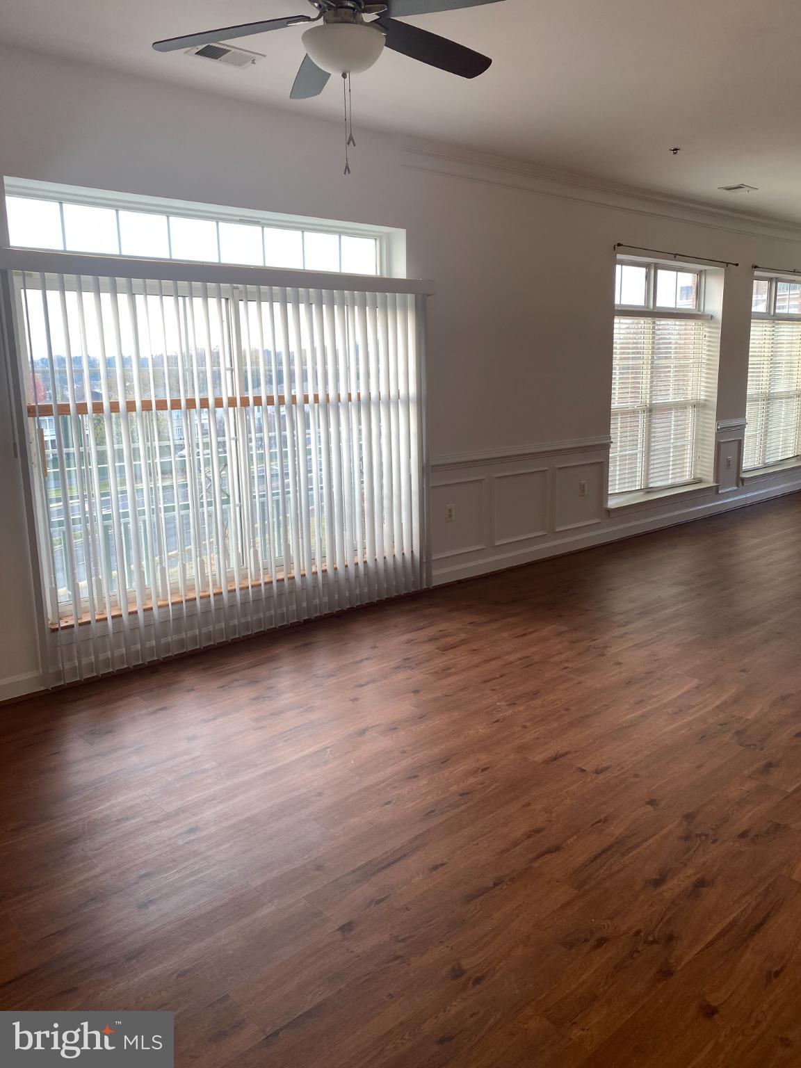 820 Belmont Bay Drive, Unit 301 Woodbridge, VA 22191 - Photo 5 of 76 Spacious room with abundant natural light.