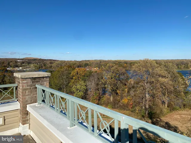 $2,500 | 820 Belmont Bay Drive, Unit 301, Woodbridge, VA 22191