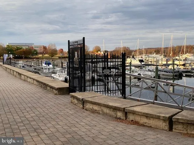 $2,500 | 820 Belmont Bay Drive, Unit 301, Woodbridge, VA 22191