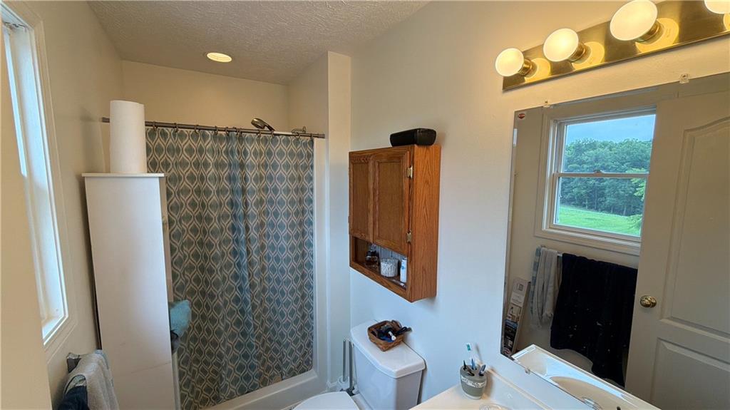 198 Eagle Mill Road Butler, PA 16001 - Photo 16 of 24