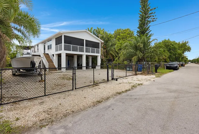 $685,000 | 31240 Ave H, Big Pine Key, FL 33043