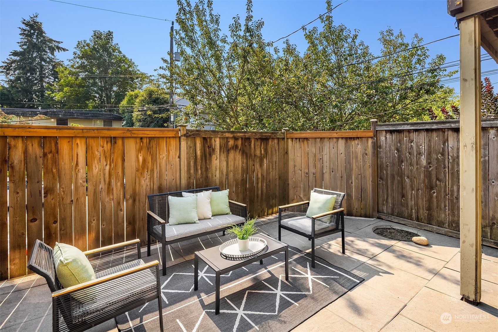 1144 North 93rd Street, Unit A Seattle, WA 98103 - Photo 20 of 22 Gallery Image 20