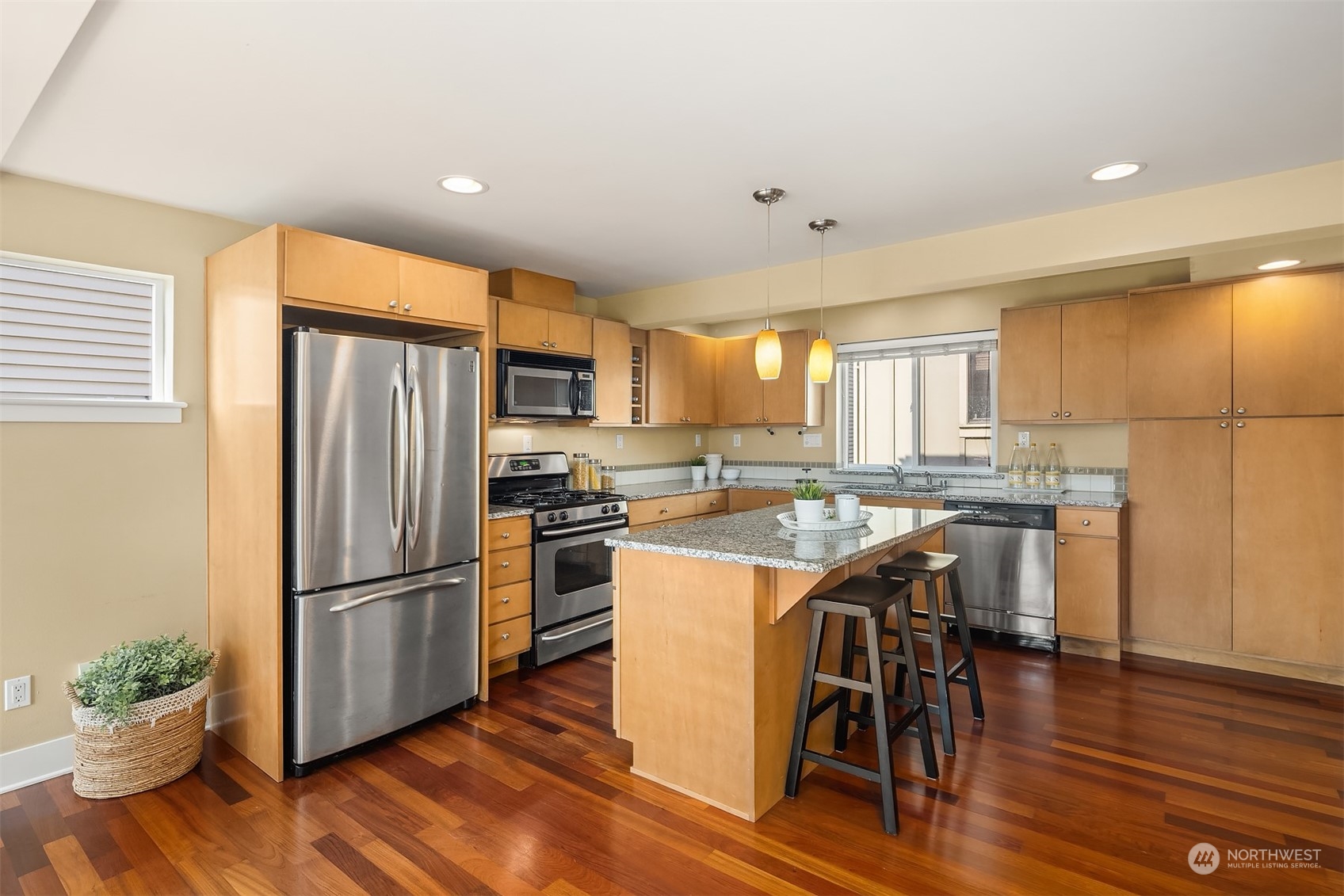 1144 North 93rd Street, Unit A Seattle, WA 98103 - Photo 9 of 22 Gallery Image 9