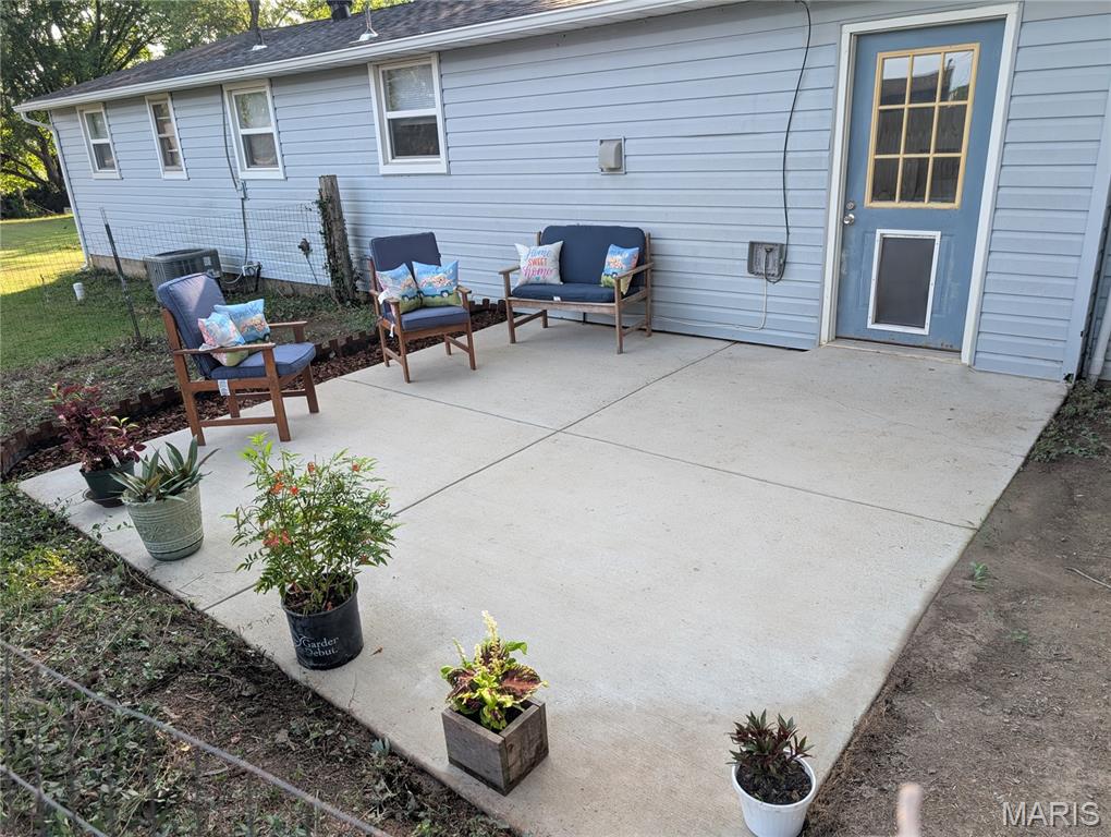 435 Old Springfield Road Bourbon, MO 65441 - Photo 5 of 37 Gallery Image 5
