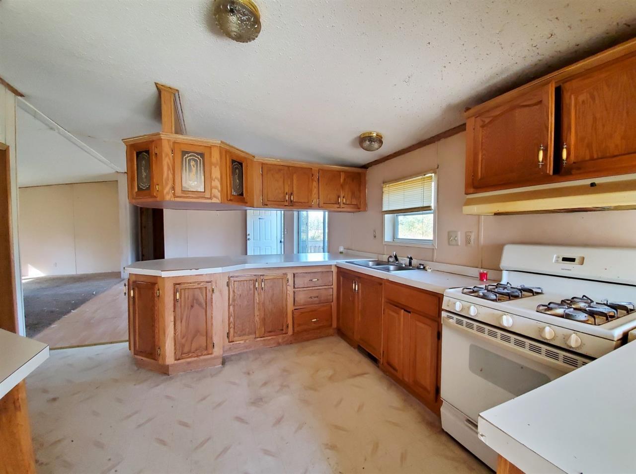 5628 Howard City Edmore Road Edmore, MI 48829 - Photo 16 of 27 1868697-15.JPG