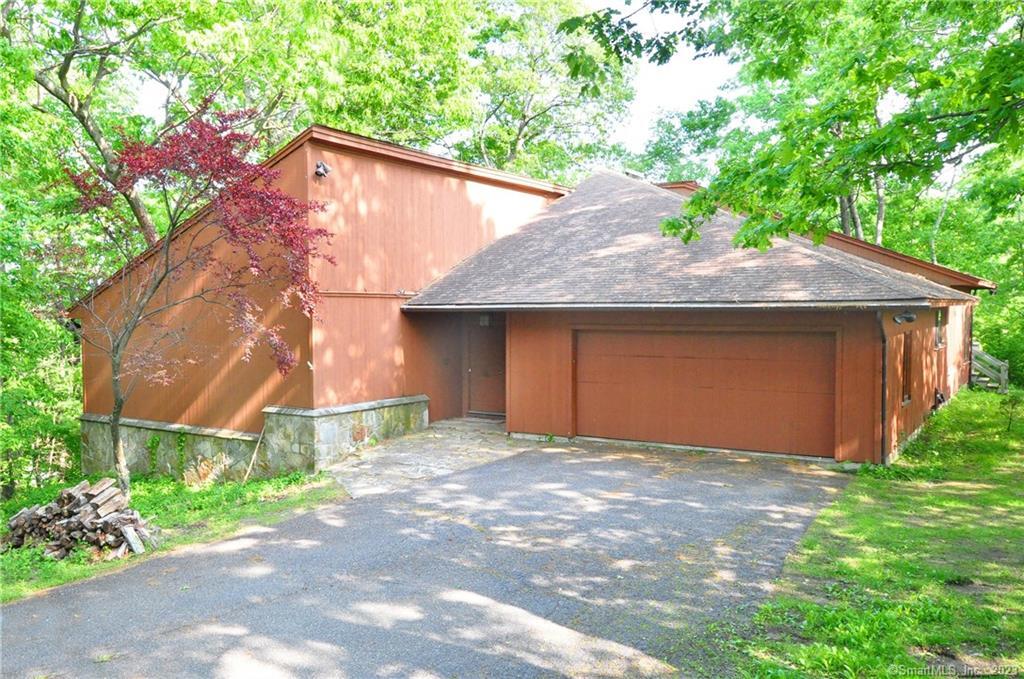 230 East Litchfield Road Litchfield, CT 06759 - Photo 1 of 1 Front