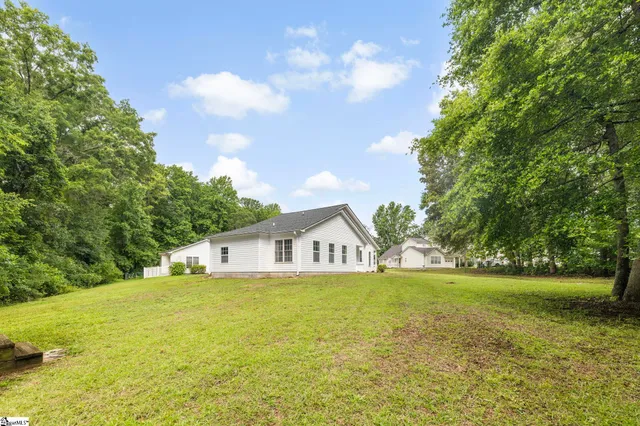 $220,000 | 244 Wildwood Drive, Honea Path, SC 29654