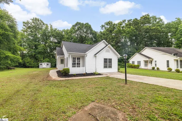 $220,000 | 244 Wildwood Drive, Honea Path, SC 29654