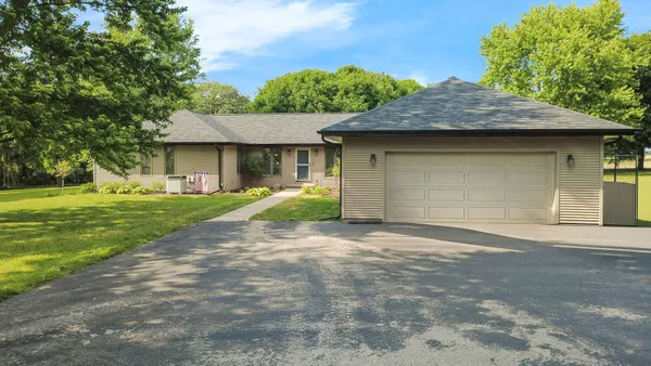$699,900 | 11-n025 Burlington Road, Hampshire, IL 60140