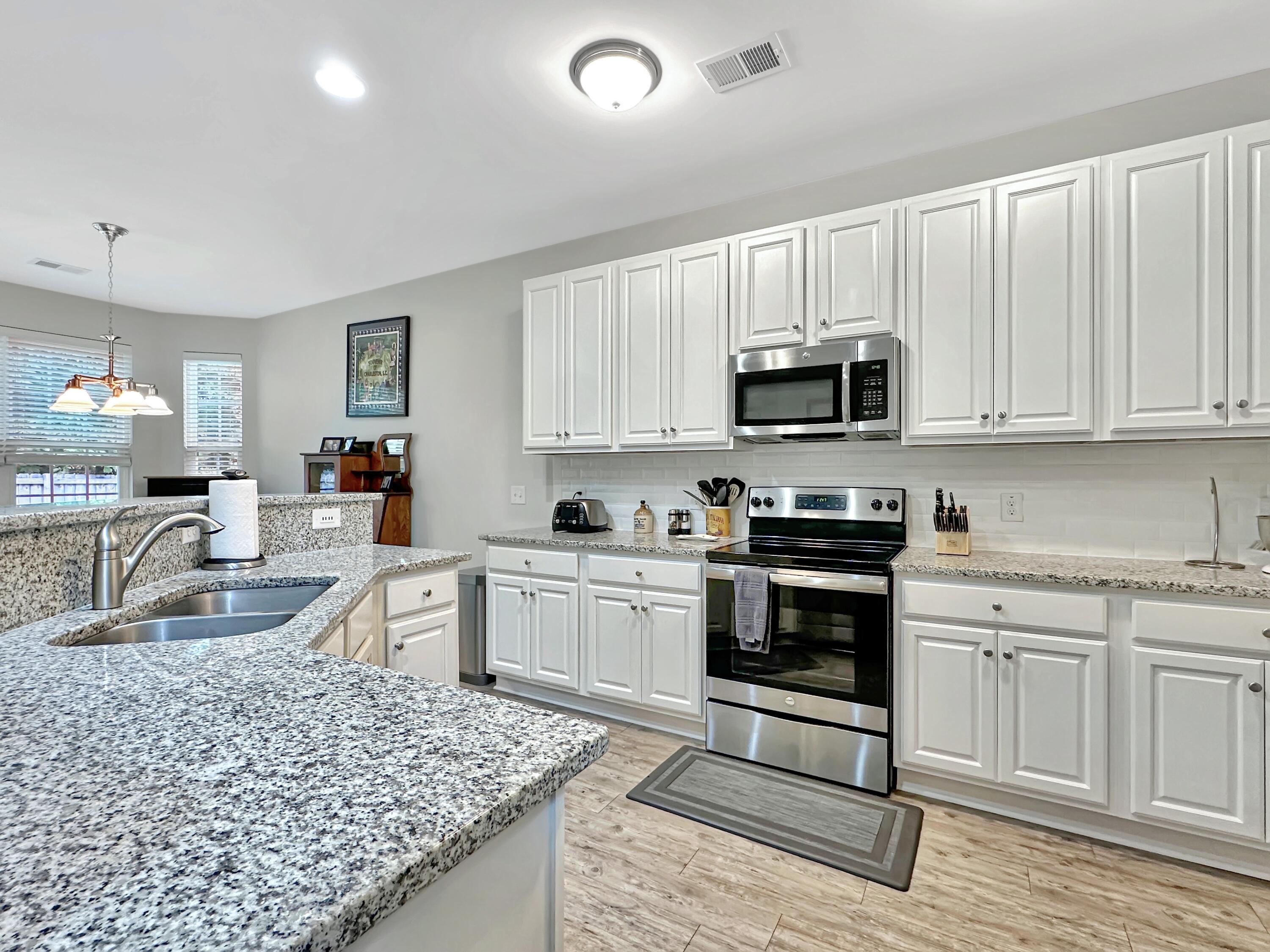 8968 Cat Tail Pond Road Summerville, SC 29485 - Photo 5 of 30 IMG_8523 (2)