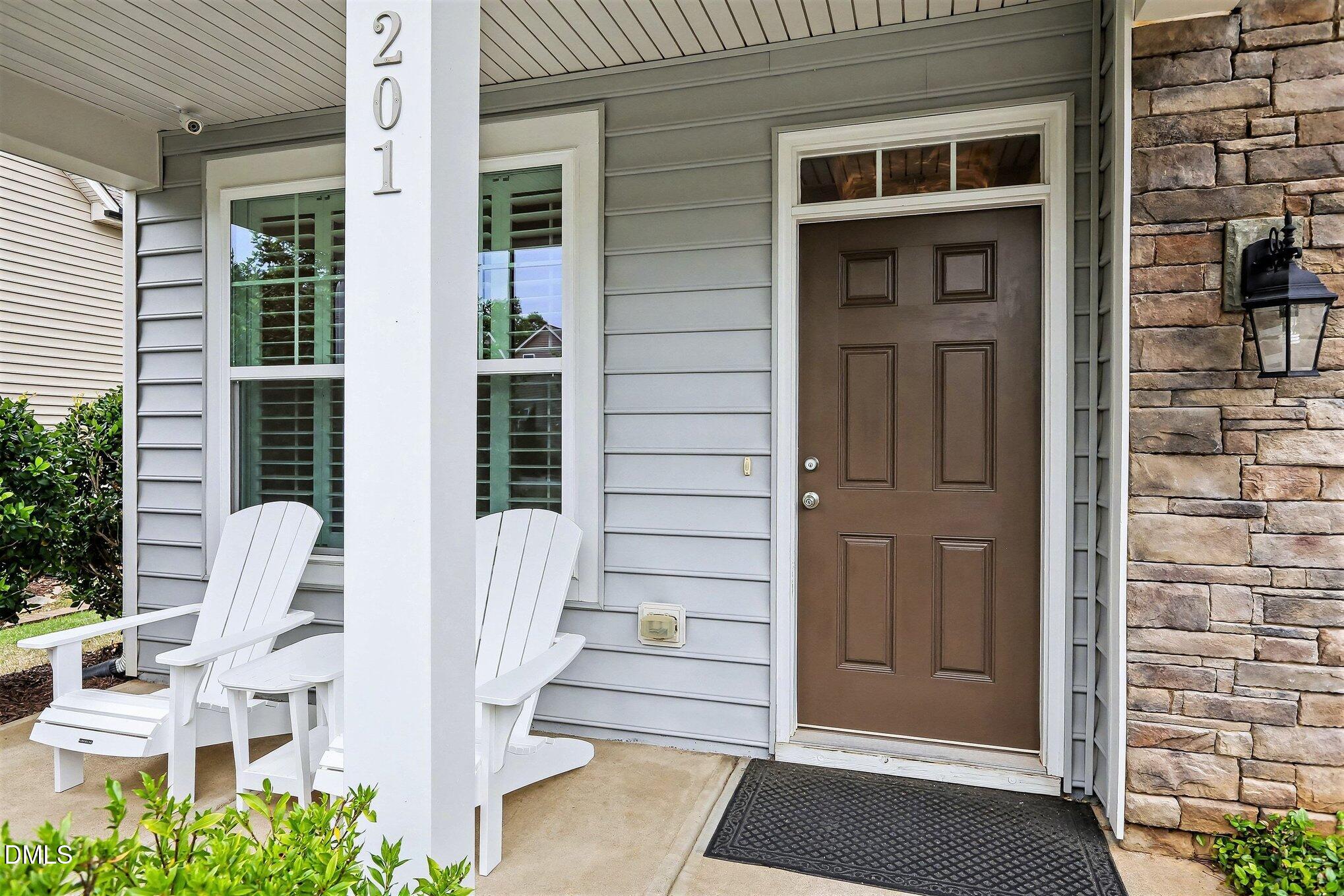 201 Empress Road Hillsborough, NC 27278 - Photo 3 of 33 003_file_1149
