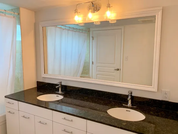 $299,000 | 300 South Duval Street, Unit 812, Tallahassee, FL 32301