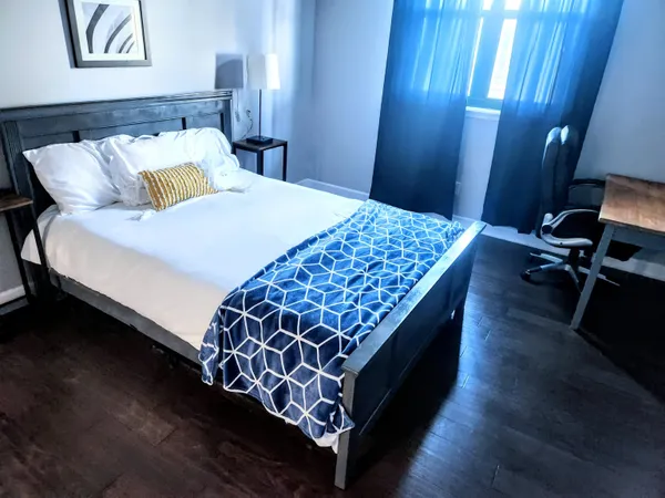 $299,000 | 300 South Duval Street, Unit 812, Tallahassee, FL 32301