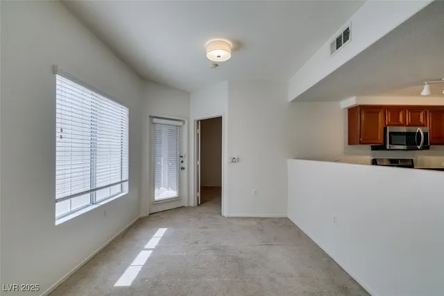 $1,400 | 10245 South Maryland Parkway, Unit 133, Las Vegas, NV 89183