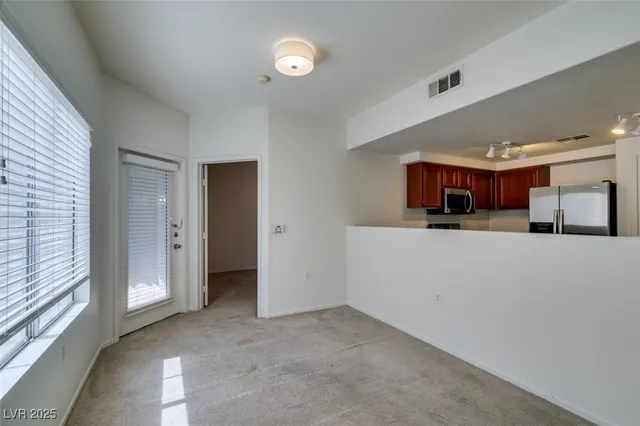 $1,400 | 10245 South Maryland Parkway, Unit 133, Las Vegas, NV 89183
