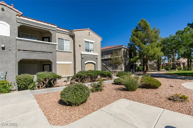 $1,400 | 10245 South Maryland Parkway, Unit 133, Las Vegas, NV 89183