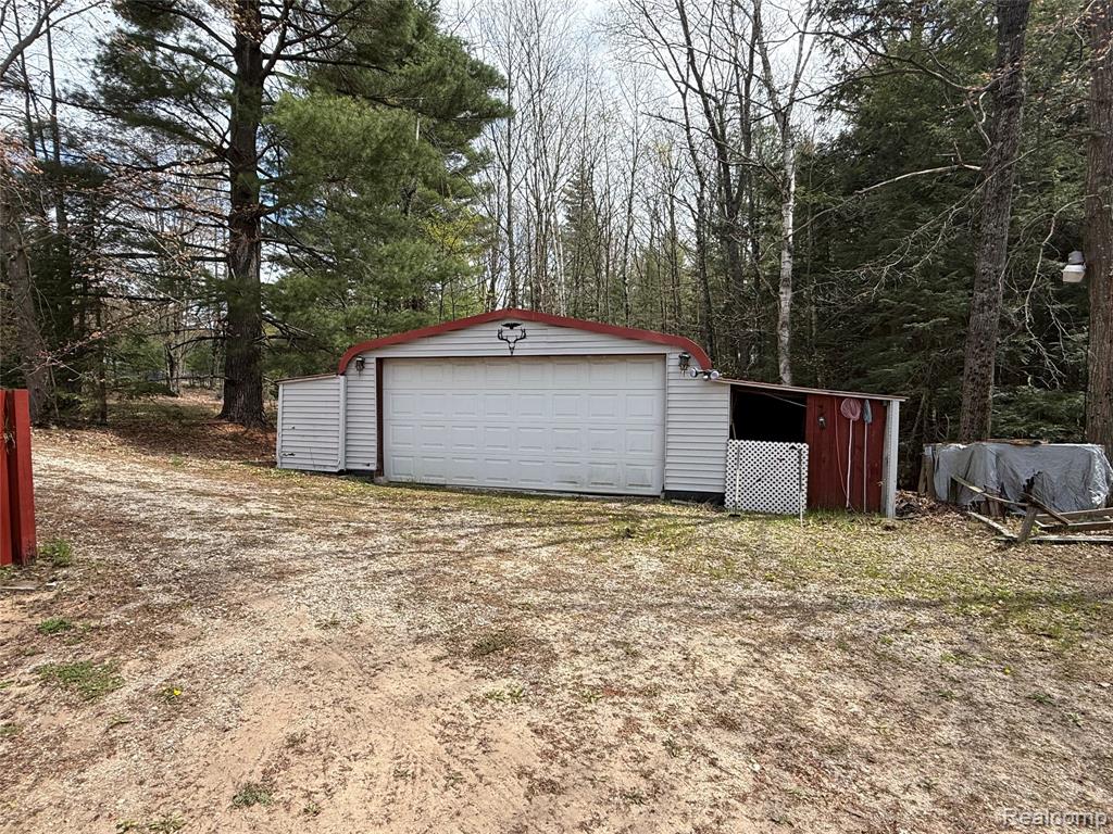 11245 Cedar Road Lake, MI 48632 - Photo 7 of 46