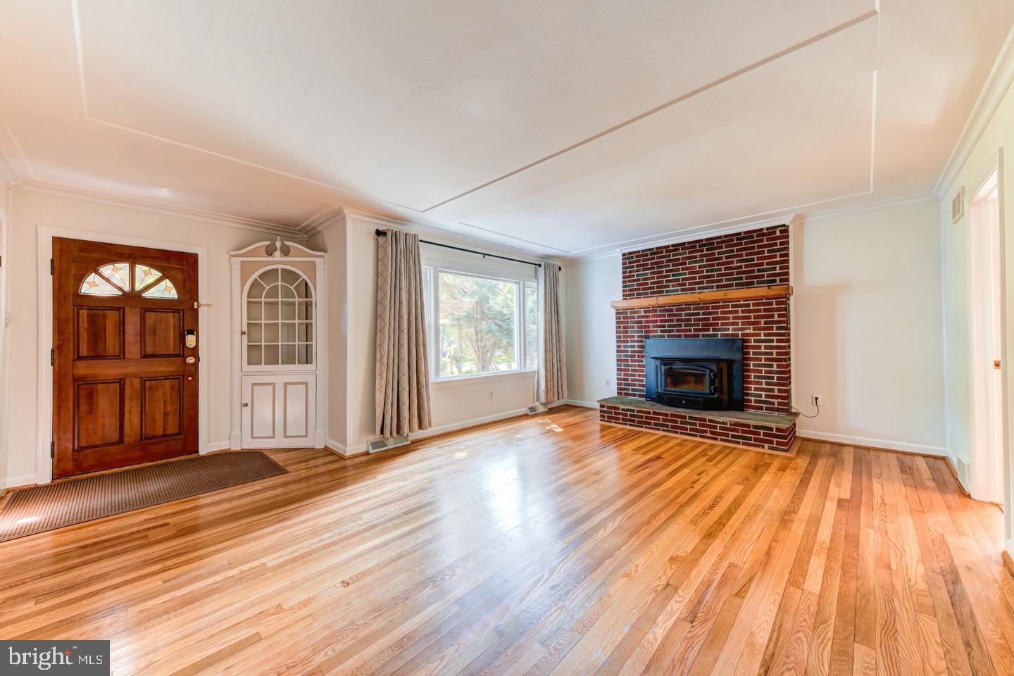 849 Sandy Run Road Yardley, PA 19067 - Photo 3 of 23 Gallery Image 3