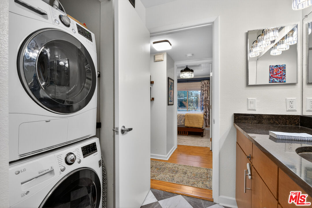 8300 Manitoba Street, Unit 314 Playa del Rey, CA 90293 - Photo 17 of 23