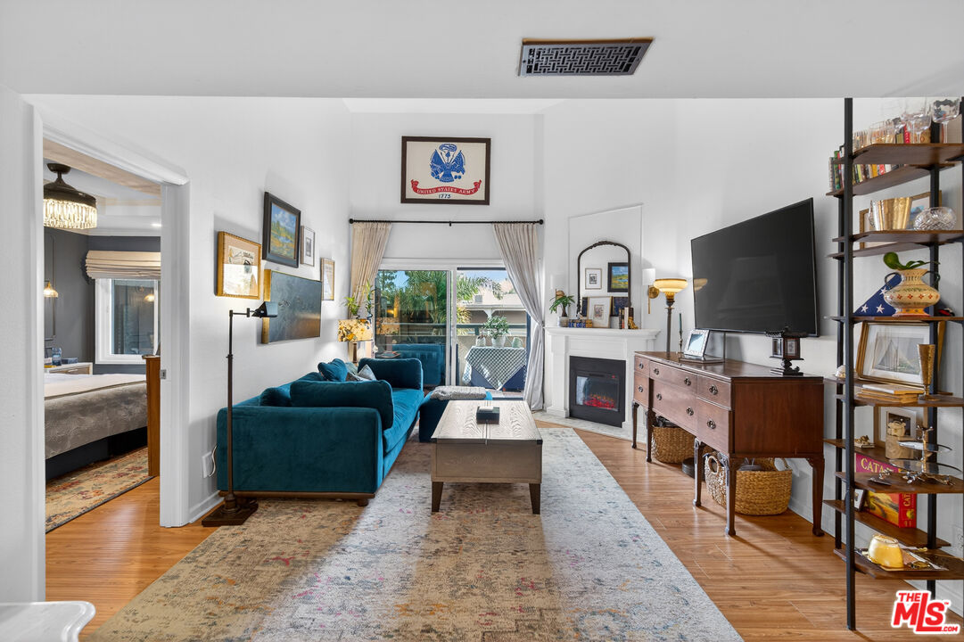 8300 Manitoba Street, Unit 314 Playa del Rey, CA 90293 - Photo 2 of 23