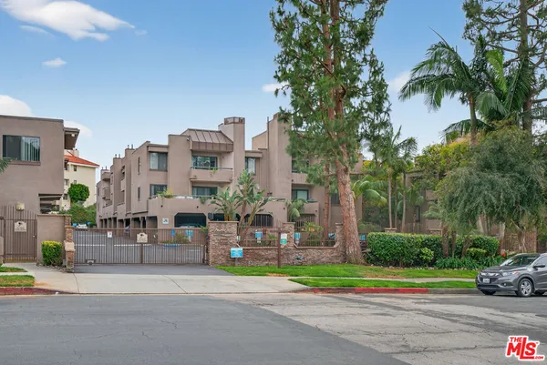 $3,695 | 8300 Manitoba Street, Unit 314, Playa del Rey, CA 90293