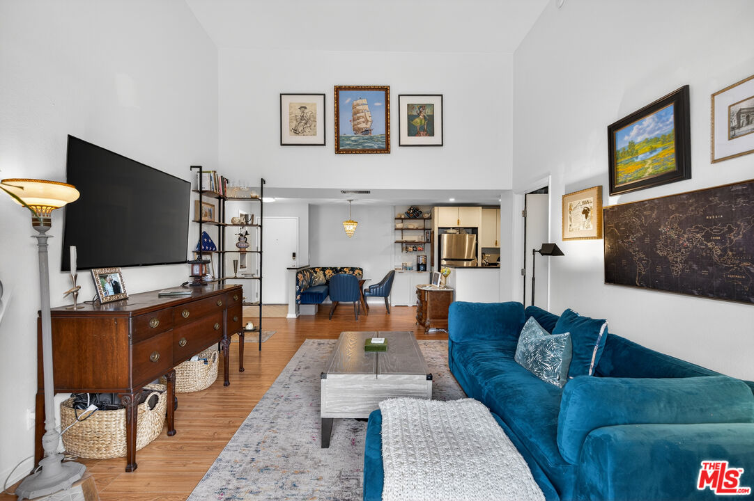 8300 Manitoba Street, Unit 314 Playa del Rey, CA 90293 - Photo 4 of 23