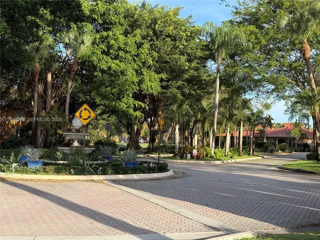 $2,050 | 10773 Cleary Boulevard, Unit 104, Plantation, FL 33324