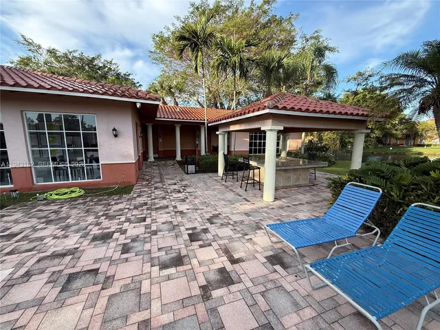 $2,050 | 10773 Cleary Boulevard, Unit 104, Plantation, FL 33324