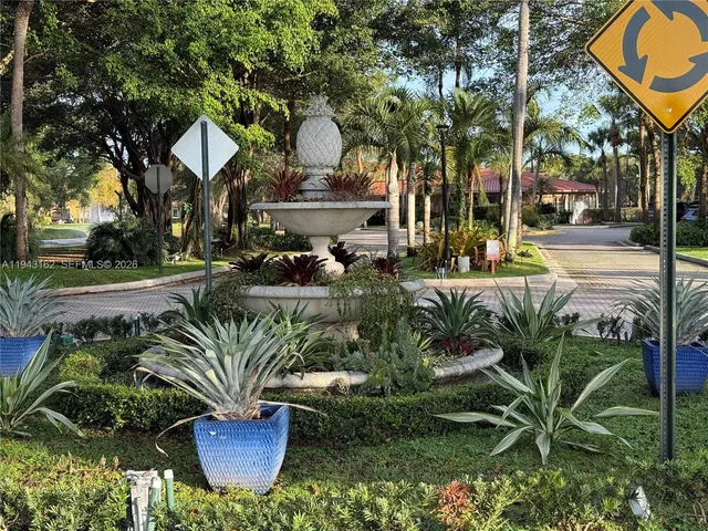 $2,050 | 10773 Cleary Boulevard, Unit 104, Plantation, FL 33324